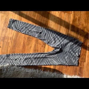 Geometric Lululemon High Times